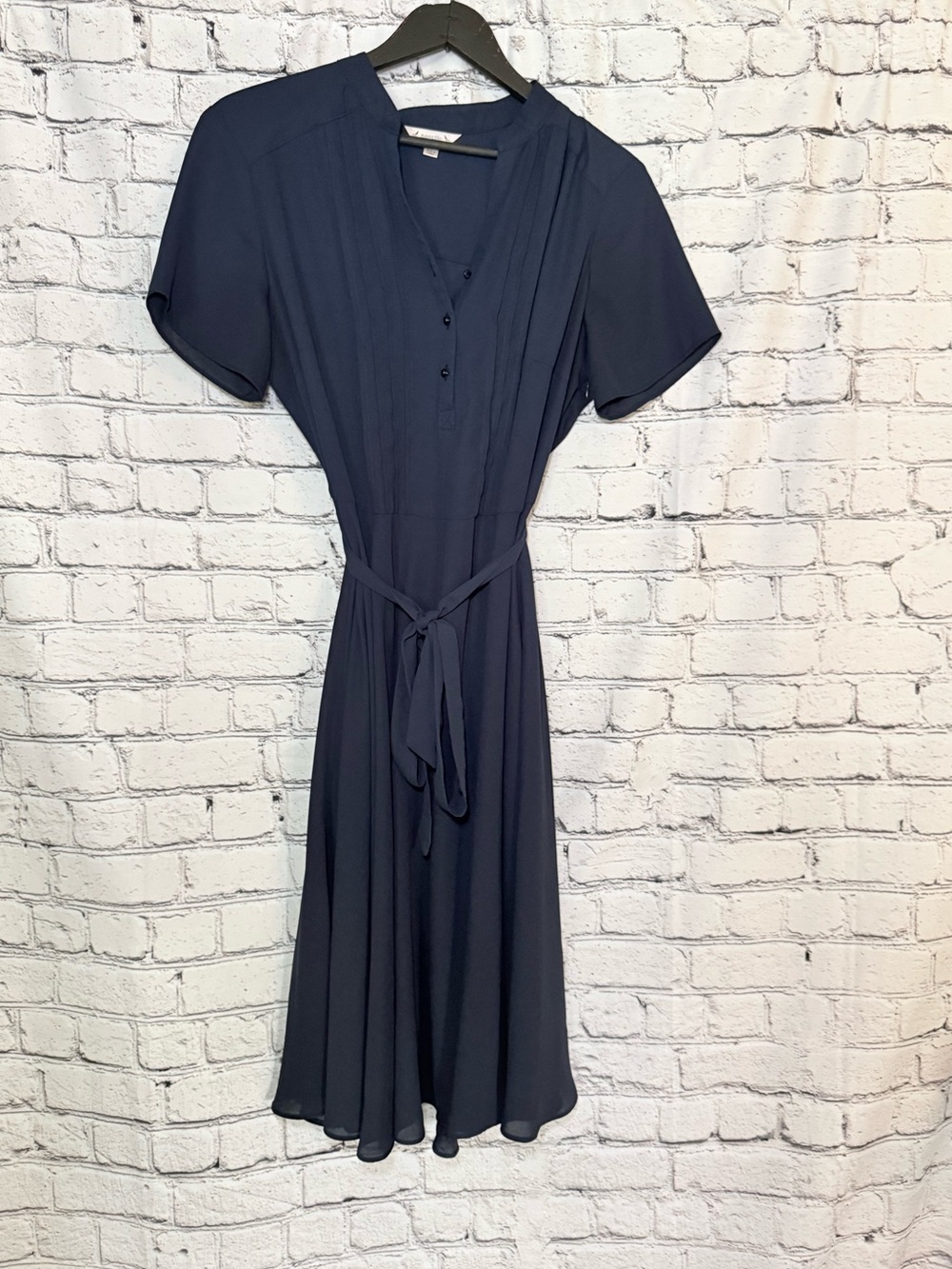 Nanette.  Navy Button-Front Tie-Waist Dress. Size 10